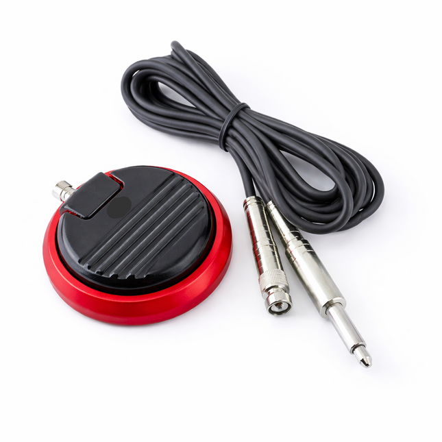 Tattoo Fußpedal rund mit roter Basis und RCA Kabel