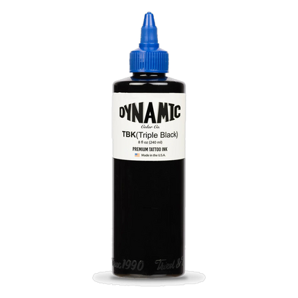 Dynamic Tattoo Ink Triple Black - 8 oz Flasche freigestellt